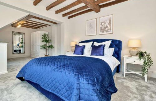 Abbots Bromley House | NEW - Country House, Staffordshire