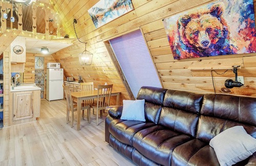 Indian Mountain Cabin | New! Cozy 2-bedroom A-Frame with Hot Tub, Fire Pit, WiFi, AC and VIEWS!
