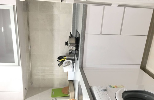 Mong Kok House | New! Cozy 2Bed Room in MongKok. 3mins to MTR.