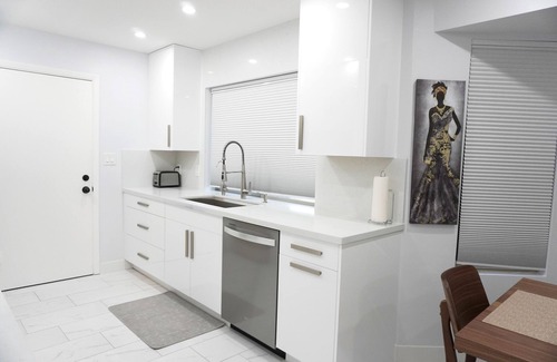 Scottsdale Vista House | NEW! Cozy and Modern Luxurious House in Scottsdale