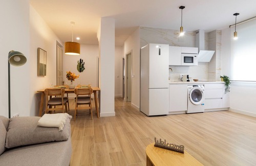 Las Huertas Apartment | New cozy apartment next to Santa Justa and Airport