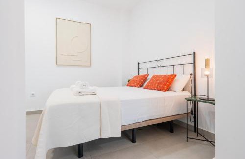 San Carlos-Tartessos Apartment | New Cozy Apartment Next To Sta 2