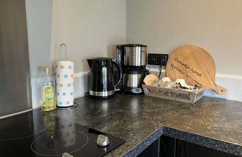 Jorwert Apartment | NEW:Cozy Apartment on the Water in Jorwert, just a stone's throw from Leeuwarden