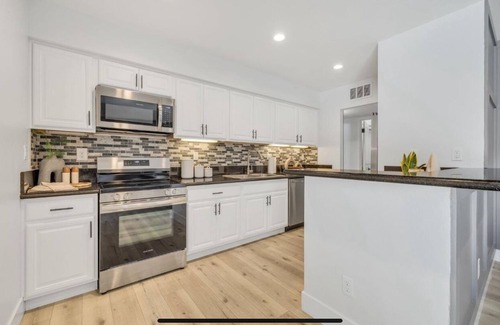 Citrus Heights House | NEW cozy beautiful home with pool hot tub in a quiet neighborhood NOPARTYALLOWED