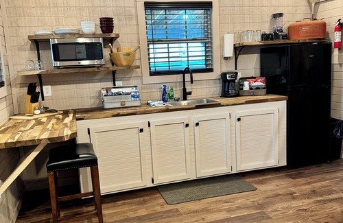 Townville Cabin | New! Cozy Cabin 3/Lake Hartwell/Green Pond Lndg/Broyles Landing/Covered Shelter