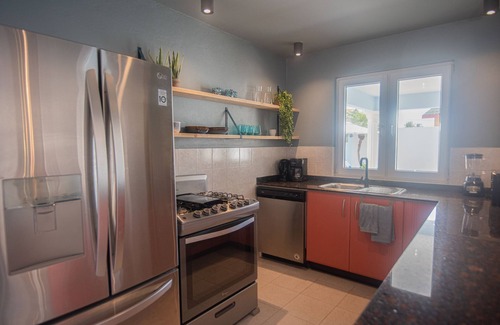 Oranjestad Villa | NEW ! Cozy Casa - Three Bedroom Villa, Sleeps 6