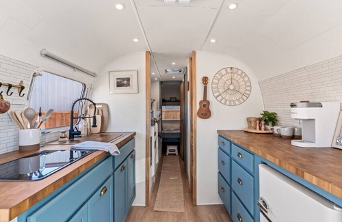 Tombstone Apartment | NEW! Cozy, Desert Dream Airstream with Firepit