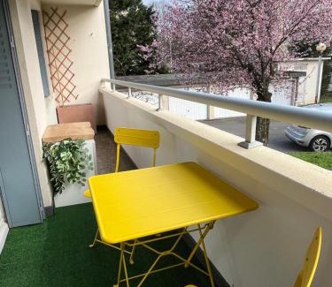 Provinces - Chavril Apartment | New & Cozy