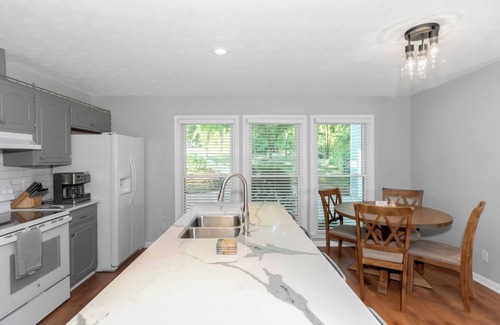 Lake Oconee House | NEW! - Cozy Home Away From Home on the Lake