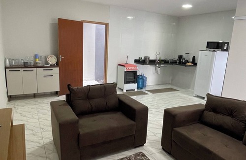 Mariricu House | New, cozy house with a beautiful pool and barbecue area.