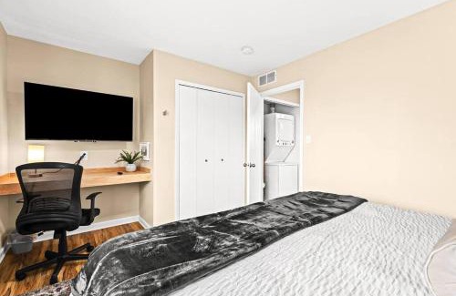 Roseville Apartment | New Cozy Lower Flat in Roseville