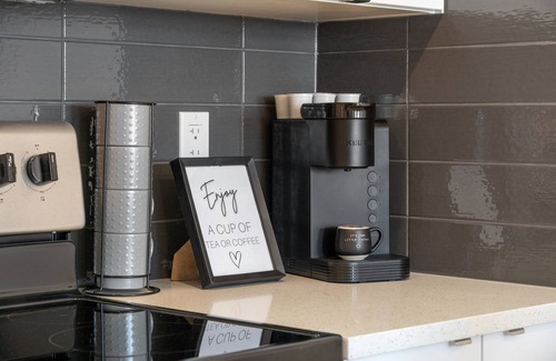 Seton Condo | New cozy modern condo