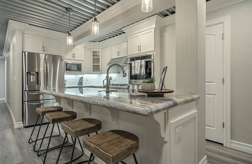 Elizabeth House | NEW! Cozy, private 2 bedroom apartment outfitted on 46 acres with views!