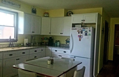 St. Leonard House | New! Cozy River Cottage with great views of the water!