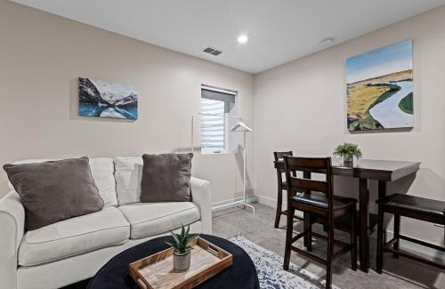 West Colfax Apartment | New! Cozy Studio Kitchenette Near Sloans Lake