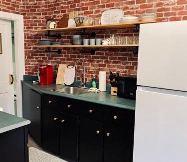North End Apartment | NEW Cozy& Stylish 2-BDRM, Close to Downtown, Unit #3