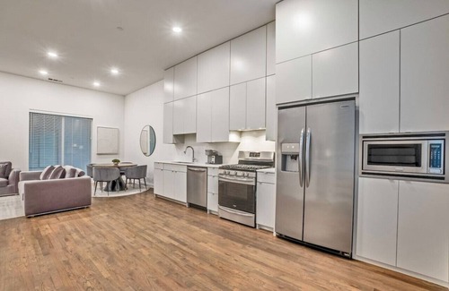 Old East Dallas House | New Crisp Townhome - Knox/Lower Greenville!