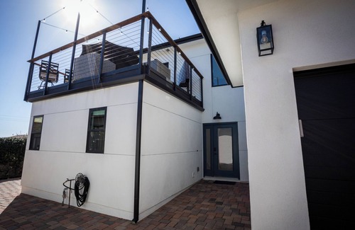 Point Loma House | New custom home in Point Loma with a view of the downtown skyline