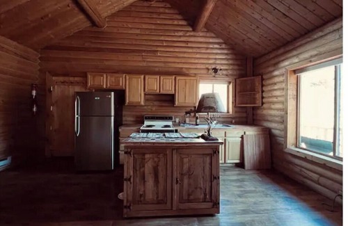 Bailey Cabin | New - Deer Creek Lofted Cabin Getaway