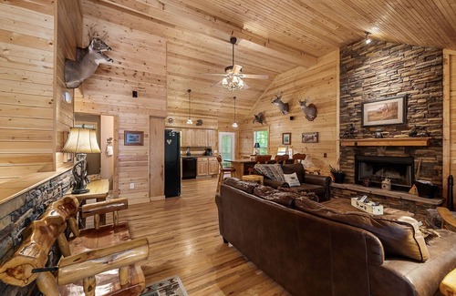 Smithville Cabin | NEW! Deer Lake Lodge Near Center Hill Lake