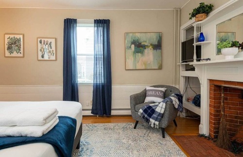 Beverly Condo | * New Delightful Condo|Halloween|Beverly|Salem