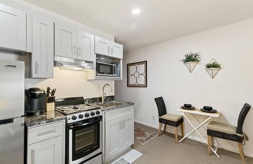 Englewood Apartment | New! Denver Tech Center - Walk to Parks and Light Rail - Fitness Center/Pool
