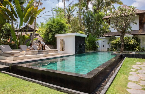 Lodtunduh Villa | new designvilla for family/friends