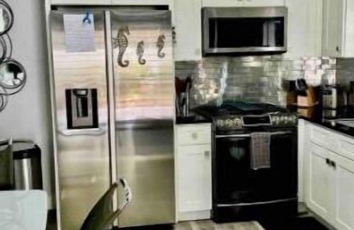 Egypt Lake-Leto House | NEW DISCOUNTS - Newly Remodeled conveniently located in the Tampa Bay area.