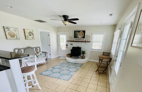 Carteret County Other | NEW dog friendly With fee Coastal Farmhouse 7 miles to Emerald Isle