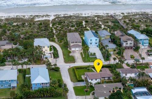 Colin Park House | New Dolce Vita Pool Across from Beach Access Walk to River Access Close to Flagler