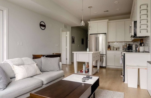 Murray Hill Condo | New Downtown Annapolis Condo With Free Parking