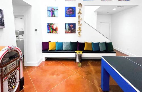Deep Ellum House | New. Downtown Dallas; Jumbo Games; City Views; Walkable to Retail & Reaturants