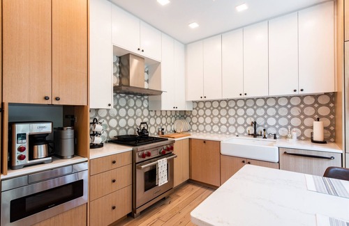 Versailles House | NEW Downtown, Garden, Modern, Countryside, Sunroom LUX, Fully Loaded