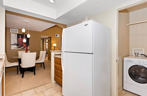Uptown Design District Condo | New! Downtown Zen Oasis: Pools, Spa, 2 Patios, Pickleball