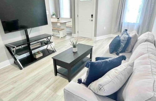 Noblesville House | New Duplex Home in Noblesville!