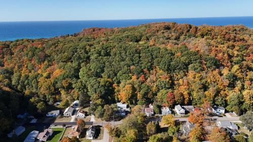 Elberta House | New! Elberta Cottage - Very Cute! Great Spot!
