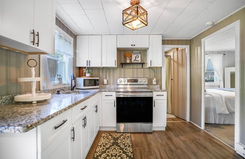 Lakeville House | New England Lake House