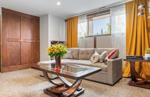 Northwest Calgary House | NEW! Enjoy Yoga Classes! Private 2 BR Suite w Netflix & Banff Pass! Near Championship Golf Course!