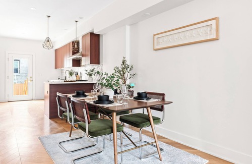 West Side House | NEW! Entire 3 Flrs Townhome w/Arcade; Under 10 Mins Drive to All Path Trains