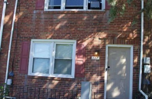 Wilson Apartment | *NEW* Entire House "The Big House"