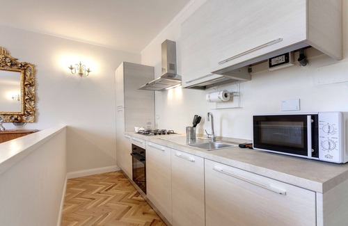 Ricorboli Apartment | New Entry F Boutique Apartment II -Denise's luxury apartment in the Heart of F