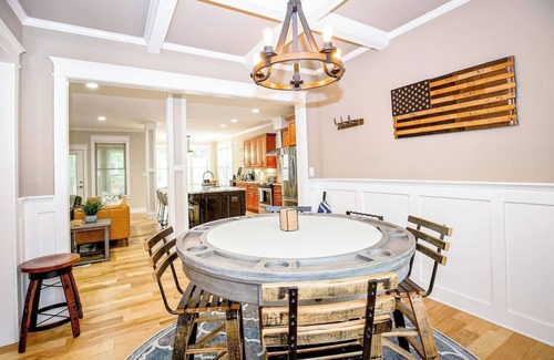 Pinehurst House | New! Epic 12 Bed Golf Vacation - Chipping Inn