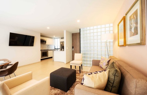 Coyoacan Condo | NEW Equipped Condo w/GYM & Roof