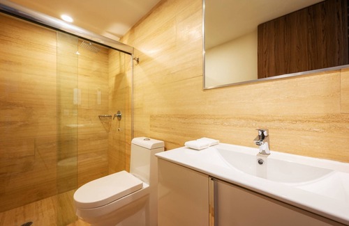 Coyoacan Condo | NEW Equipped Condo w/GYM & Roof