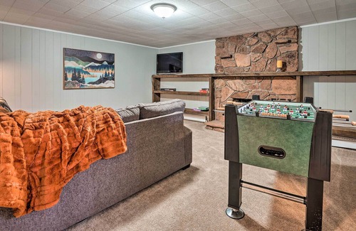 Carriage Hills House | NEW! Estes Park House Sitting on an Acre of Land!