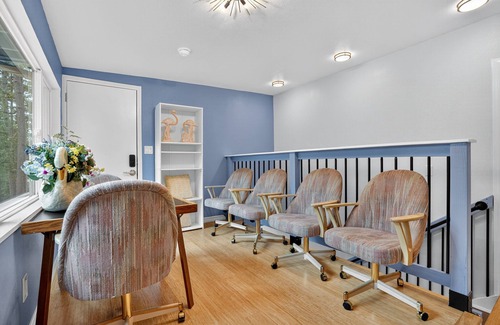 Pointblank House | NEW! Evergreen Estate with Rooftop Balcony & Games