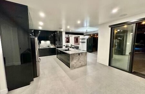 Indio House | New everything, stunning high end villa, gated