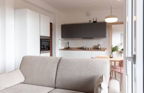 Melegnano Apartment | New Exclusive Melegnano Apartments- Near train station X5