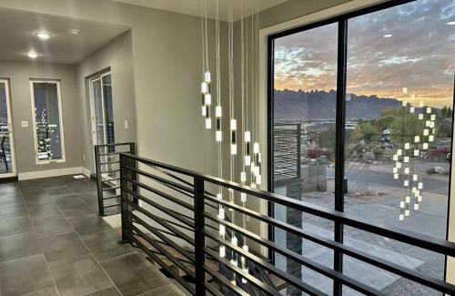 Moab South Valley House | New Exclusive Retreats 4 Bed 5 Bath with Private Pool