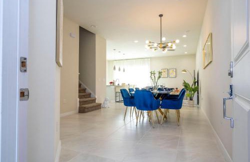 West Kissimmee House | New Exclusive Villa 5 min to Disney